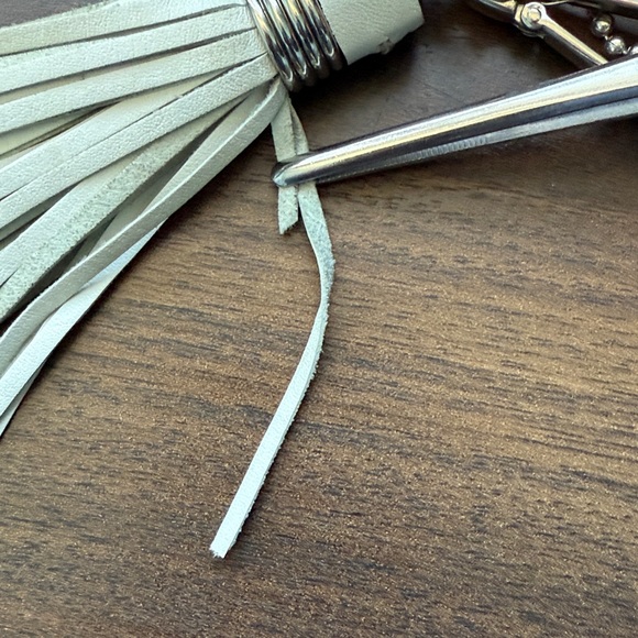 Coach White Leather Tassel Bag Charm Keychain with Silver Charm - Picture 9 of 10